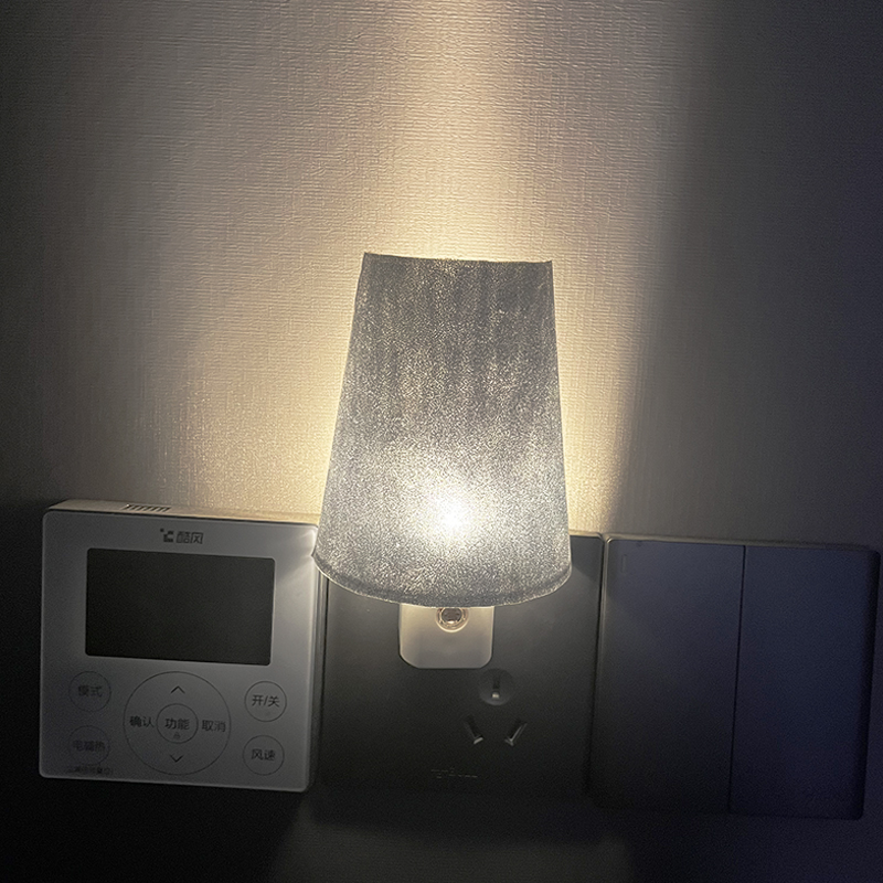 Custom Lamp Shades Plug In Smart Led Night Light Lamp With Dusk To Dawn Photo Sensor Night Light With US Plug
